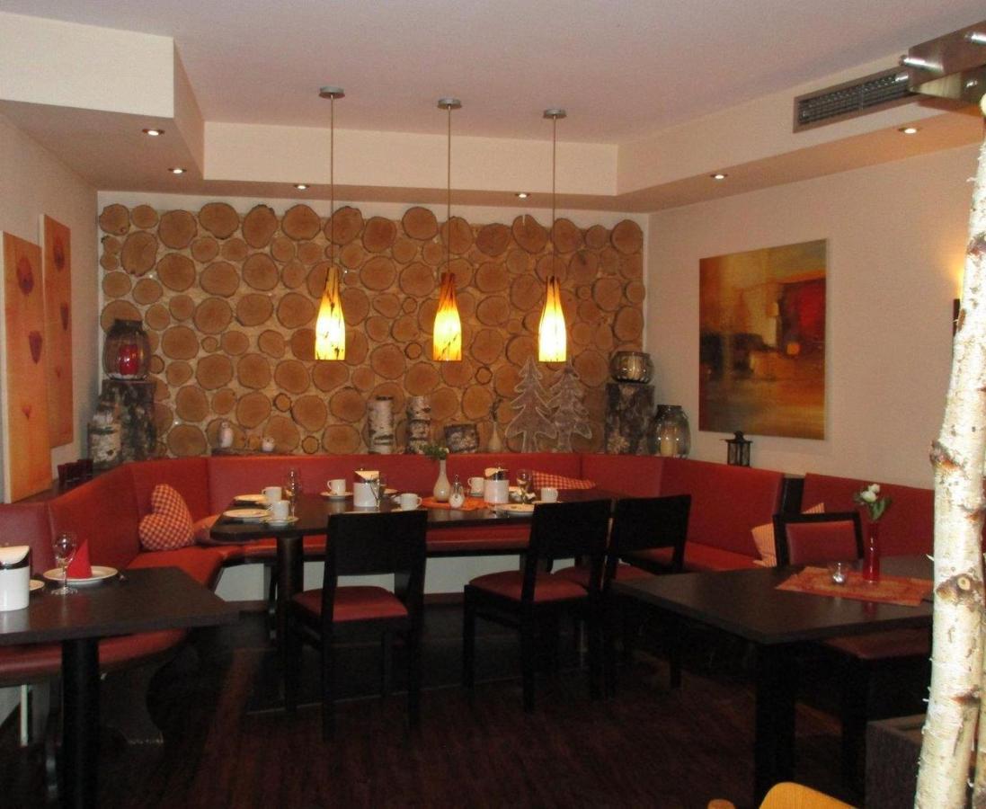 Hotel Garni Cafe Raepple Bad Peterstal-Griesbach Exterior photo